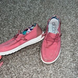 Pink hey dudes
